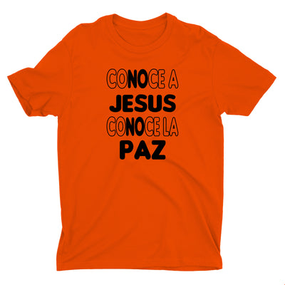 Conoce a Jesús Conoce la Paz Camiseta Cristiana Para Hombres en Naranja | Aprojes